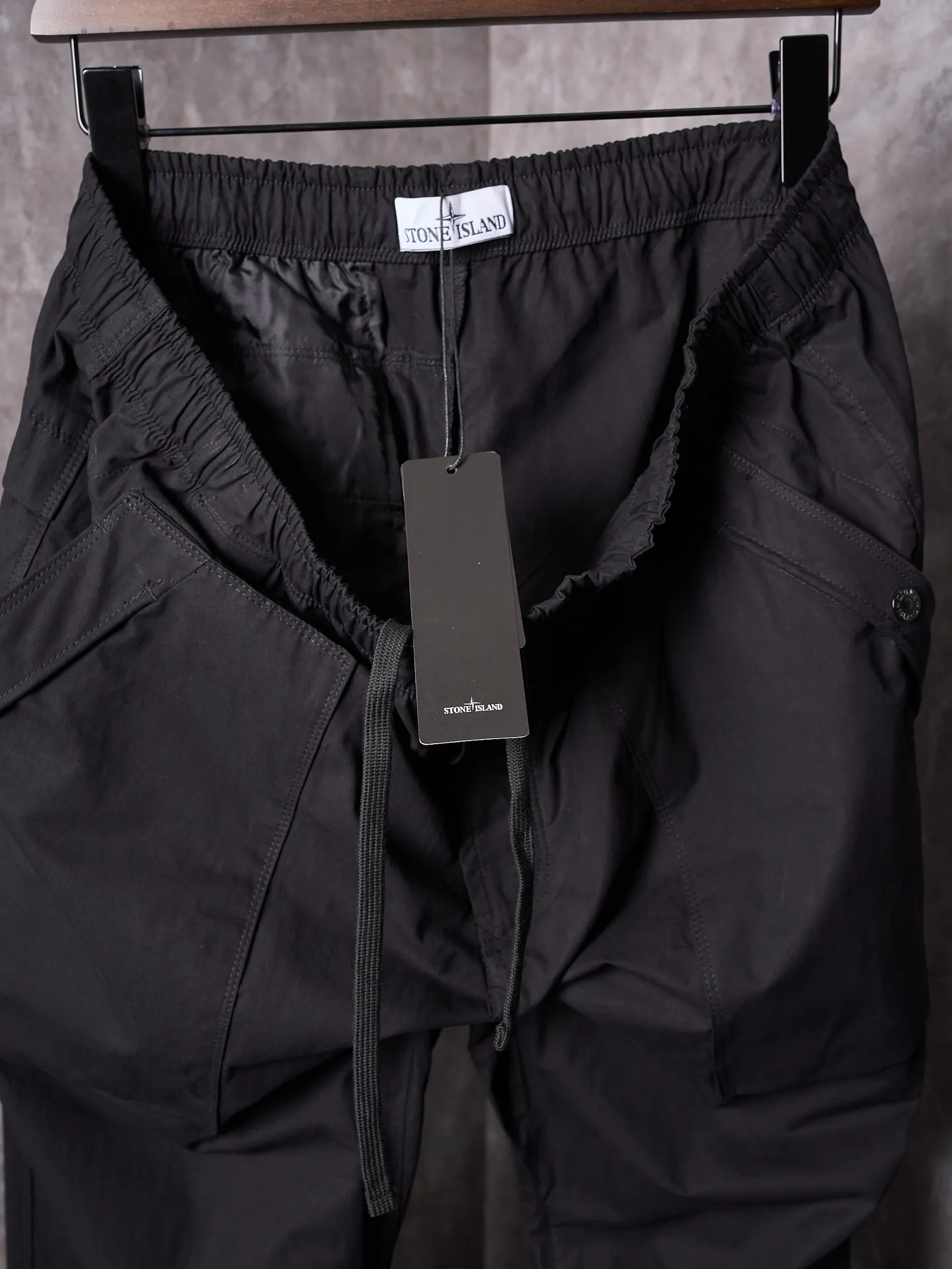 P420 Actual hanging auction】Stonesland/Stone Island embroidered badge leg casual trousers [Ready stock] 34 36 38 40